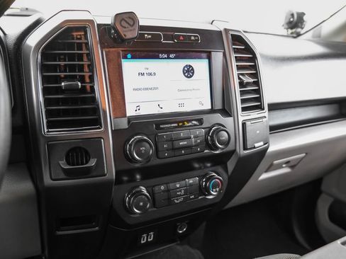 Used 2019 Ford F150 XLT image 21