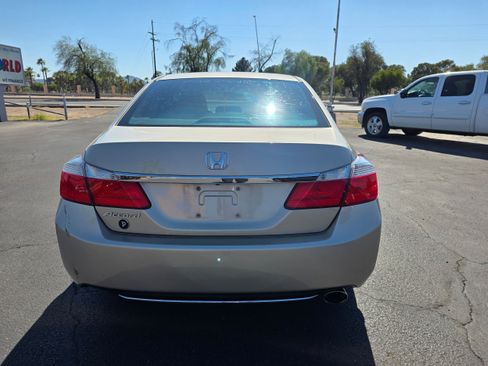 Used 2013 Honda Accord LX image 3