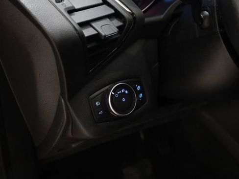 Used 2018 Ford Escape Titanium w/ Ford Safe & Smart Package image 17