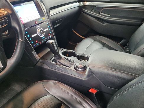 Used 2018 Ford Explorer Sport AWD/4WD image 26