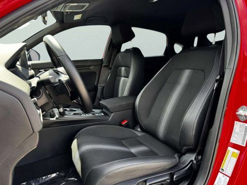 Used 2025 Honda Civic Sport image 26