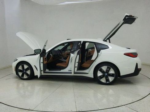 Used 2025 BMW i4 xDrive40i w/ Premium Package image 74
