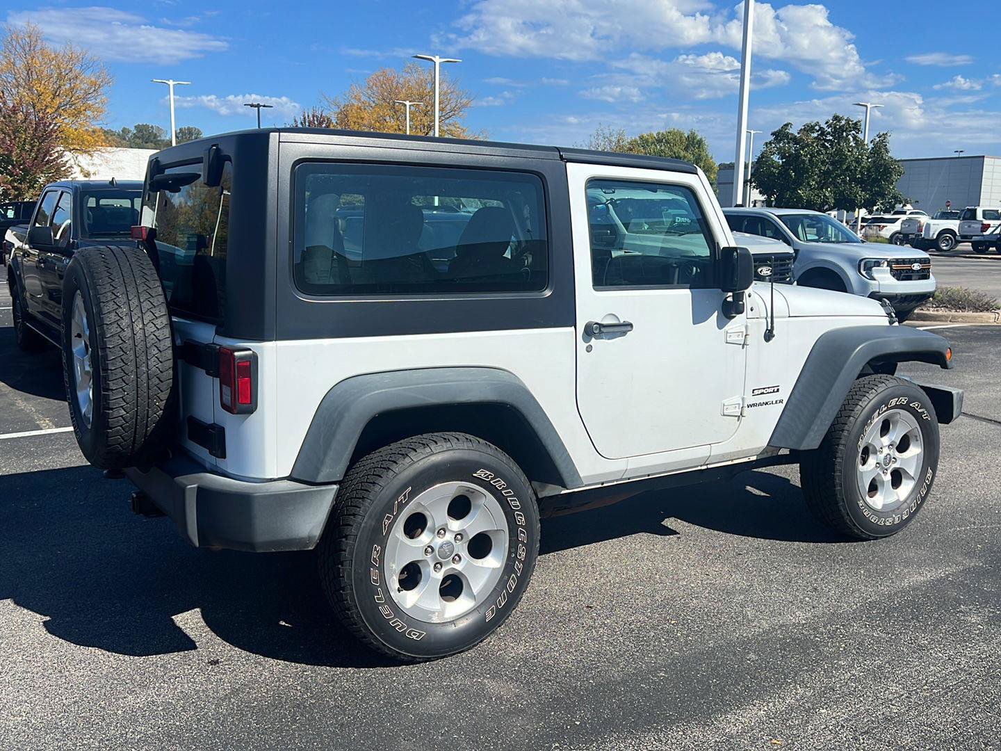 Used 2016 Jeep Wrangler Sport AWD/4WD image 4