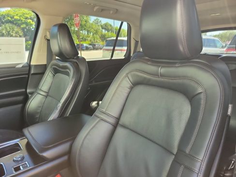 Certified 2021 Lincoln Aviator Reserve w/ Elements Package Plus RWD image 20