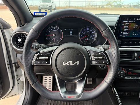 Used 2022 Kia Forte GT w/ GT2 Package image 22