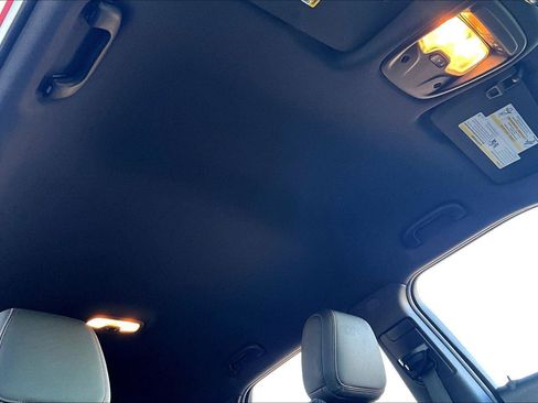 Used 2023 Chevrolet TrailBlazer RS w/ Convenience Package image 22