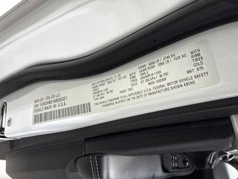 Certified 2022 Jeep Grand Cherokee Limited AWD/4WD image 30