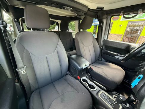 Used 2017 Jeep Wrangler Unlimited Sport w/ Quick Order Package 24S image 10