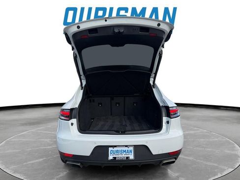 Used 2021 Porsche Macan image 23