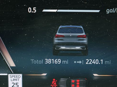 Used 2024 BMW X5 xDrive40i image 45