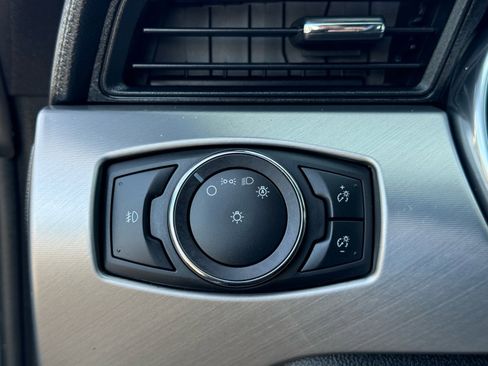 Used 2021 Ford Mustang Premium image 19