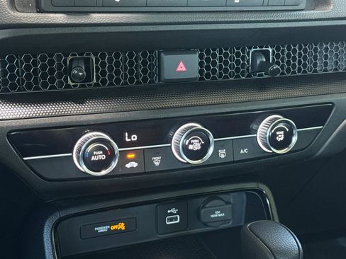 Used 2024 Honda CR-V LX image 19