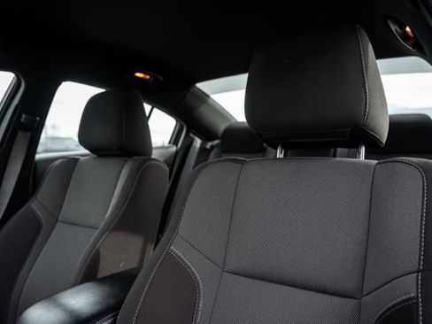 Used 2022 Dodge Charger SXT image 22