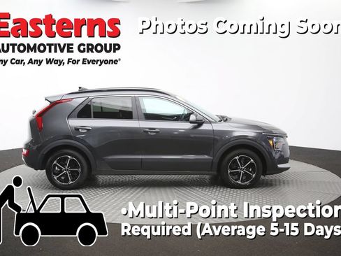 Used 2025 Kia Niro LX FWD image 43