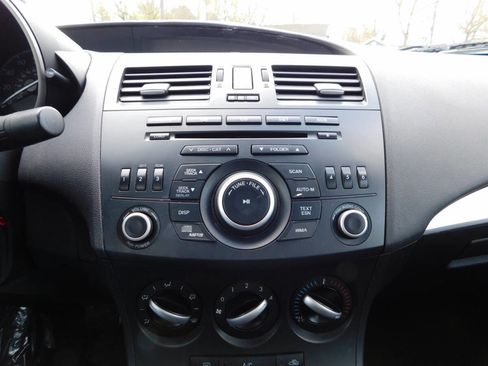 Used 2013 MAZDA MAZDA3 i SV image 9