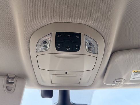 Used 2022 Chrysler Pacifica Touring-L image 20