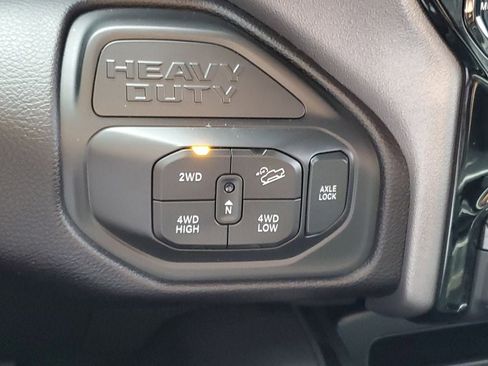 Used 2024 RAM 2500 Rebel AWD/4WD image 18