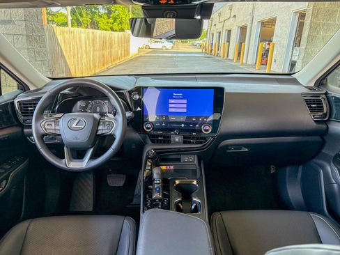 Used 2024 Lexus NX 350 AWD image 23