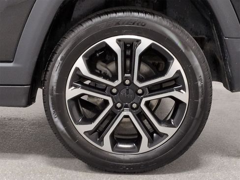 Certified 2022 Jeep Compass Limited image 14