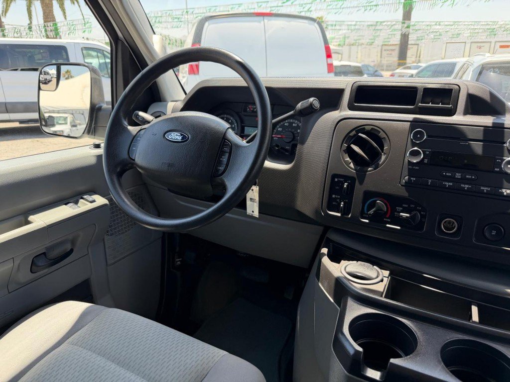 Used 2011 Ford E-350 and Econoline 350 XLT RWD image 24