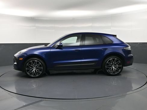 Certified 2026 Porsche Macan AWD/4WD image 2