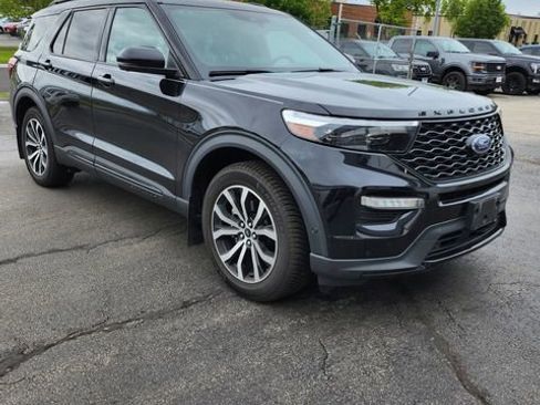 Used 2020 Ford Explorer ST w/ Premium Technology Package AWD/4WD image 2