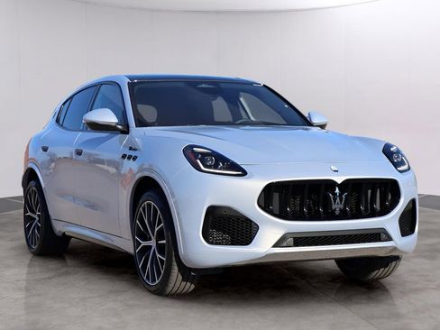 New 2026 Maserati Grecale Folgore AWD/4WD image 3