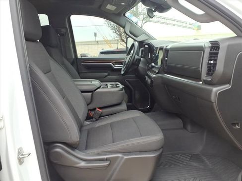 Used 2024 Chevrolet Silverado 2500 LT image 17