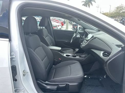 Used 2023 Chevrolet Malibu RS FWD image 29