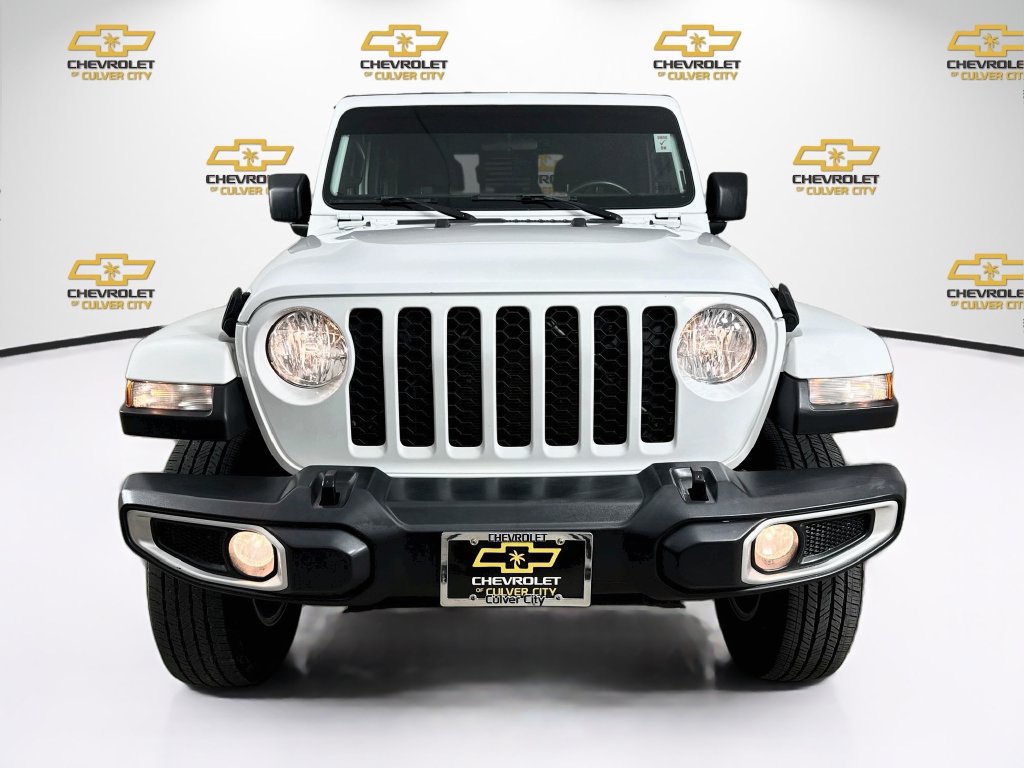 Used 2022 Jeep Gladiator Sport AWD/4WD image 2