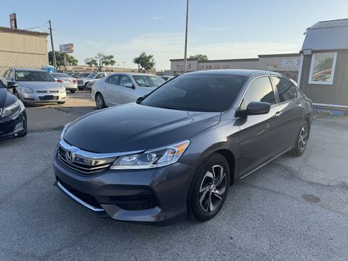 Used 2016 Honda Accord LX image 1