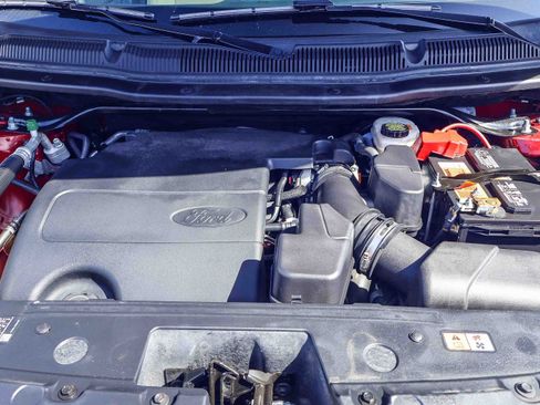 Used 2019 Ford Explorer XLT image 26