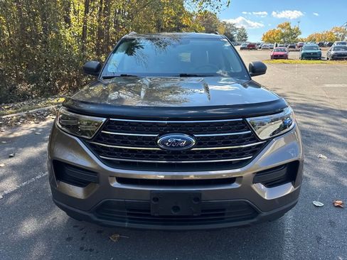 Used 2021 Ford Explorer XLT w/ Class III Trailer Tow Package image 8