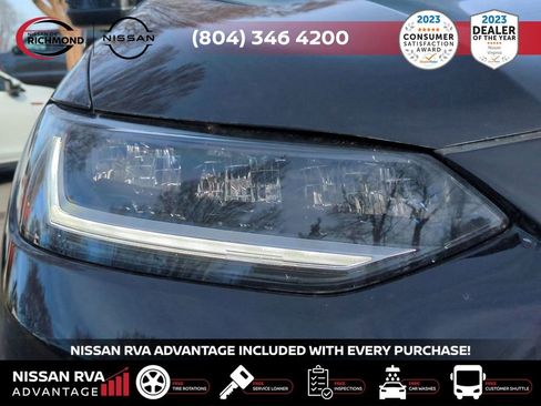 Used 2025 Honda HR-V LX image 11