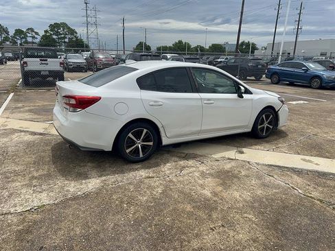 Used 2019 Subaru Impreza 2.0i Premium AWD/4WD image 2