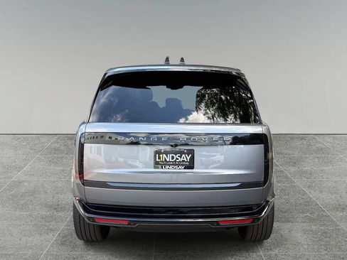 Used 2024 Land Rover Range Rover Long Wheelbase SE AWD/4WD image 11