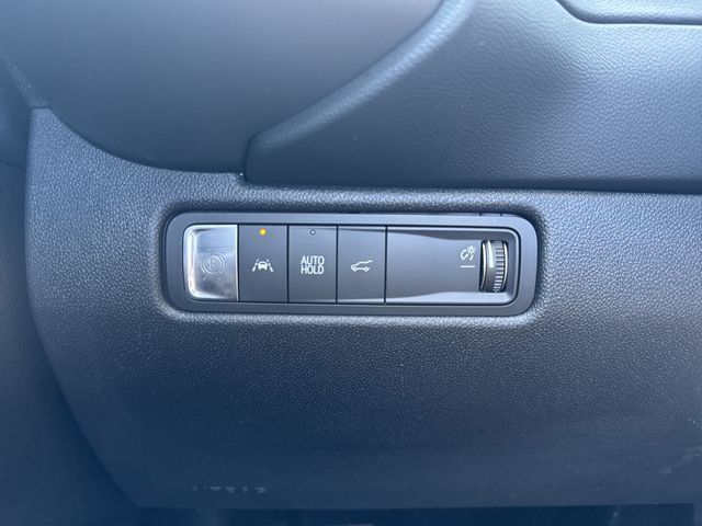 Certified 2024 Chevrolet Equinox EV RS FWD image 23