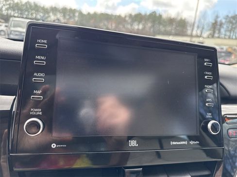 Used 2024 Toyota Camry XLE w/ Navigation Package image 28