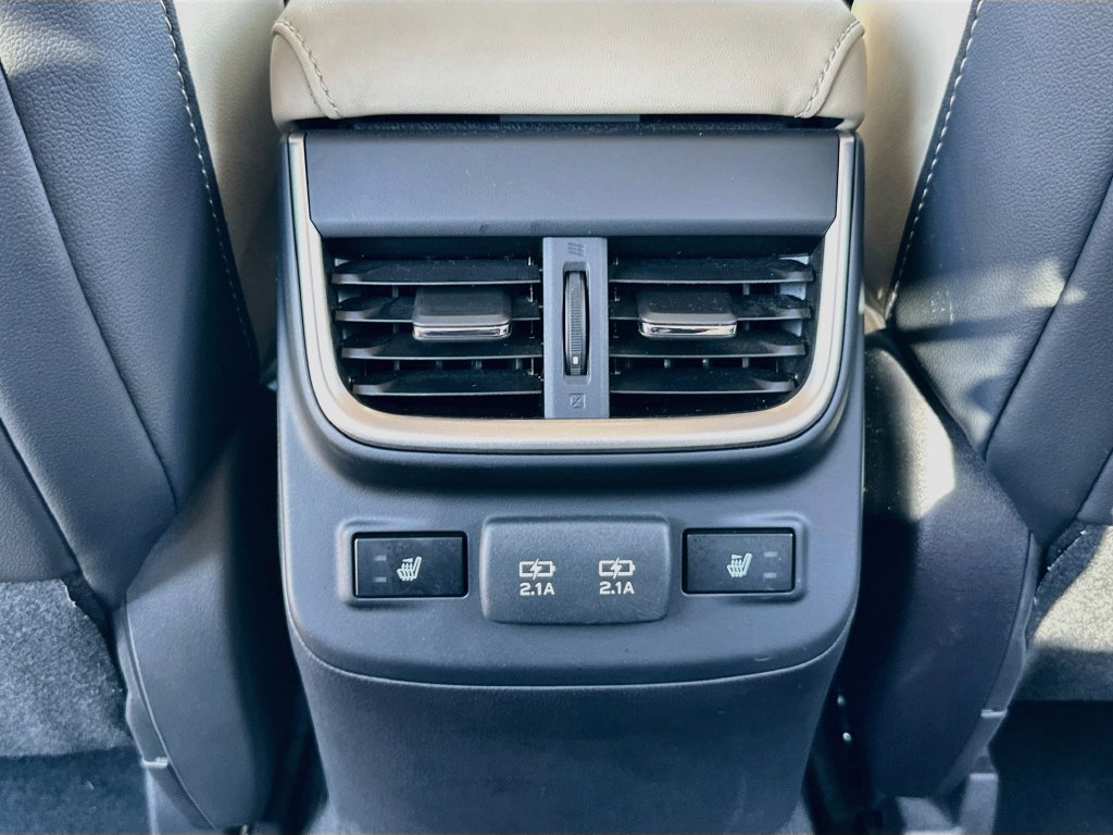 Used 2020 Subaru Legacy Limited AWD/4WD image 27