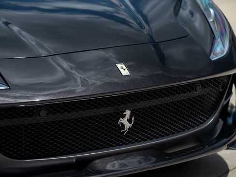 Used 2022 Ferrari 812 GTS RWD image 44