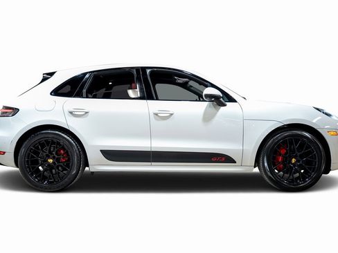 Used 2021 Porsche Macan GTS image 18