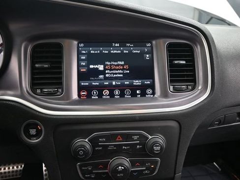 Used 2019 Dodge Charger R/T w/ Blacktop Package RWD image 12