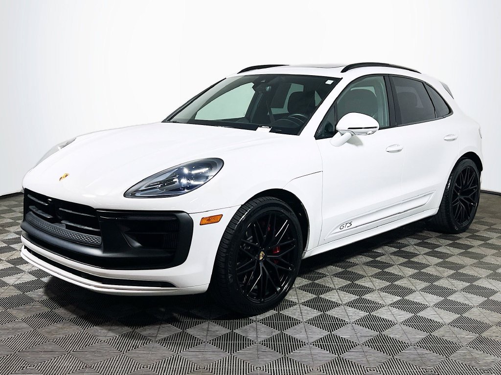 Used 2024 Porsche Macan GTS AWD/4WD image 3