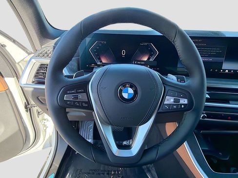 New 2026 BMW X5 xDrive40i w/ Parking Assistance Package image 39