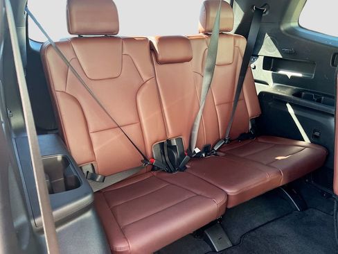 Used 2025 Kia Telluride SX Prestige AWD/4WD image 30