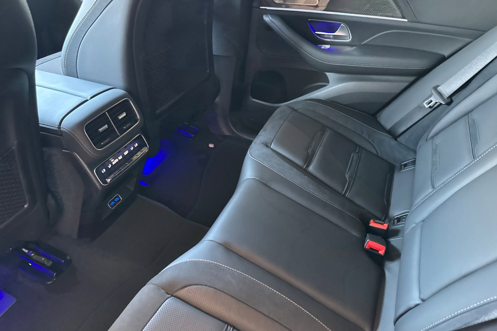 New 2026 Mercedes-Benz GLE 53 AMG 4MATIC Coupe image 20