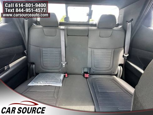 Used 2022 Hyundai Santa Cruz SEL Premium w/ Cargo Package AWD/4WD image 20