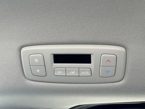 New 2026 Kia Carnival EX image 22