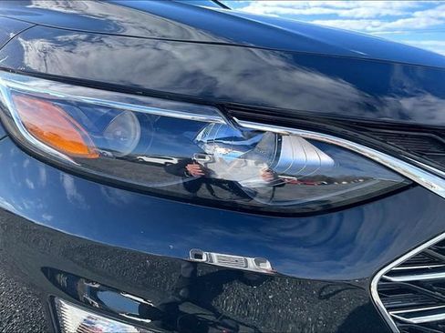 Used 2023 Chevrolet Malibu LT image 28