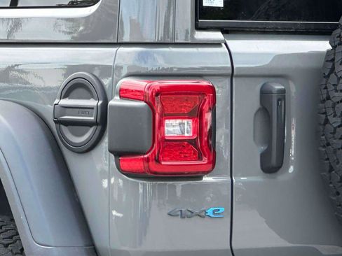 Used 2022 Jeep Wrangler Unlimited Rubicon 4xe w/ Cold Weather Group image 9